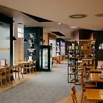 ホテル 527