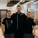 527 ホテル トゥジネッツ