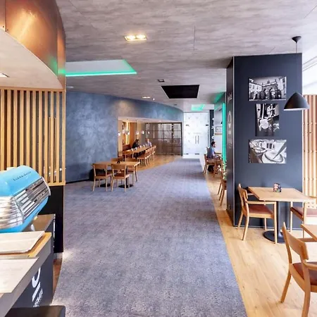 Steelhouse 3*