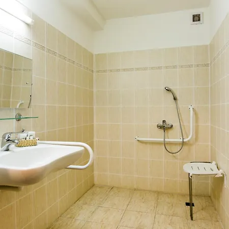 527 Otel Trinec
