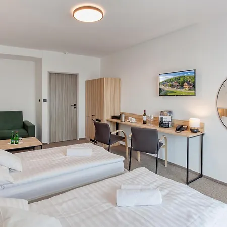 527 Hotel 3*